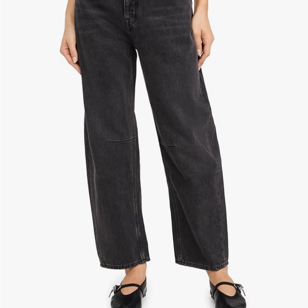 Madewell darted barrel leg jean